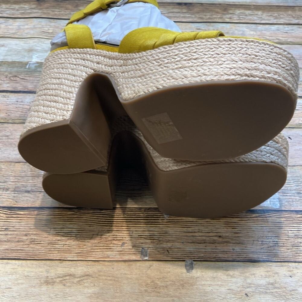 Marc Fisher LTD Oaten Wedge Sandal NWT - Picture 5 of 6